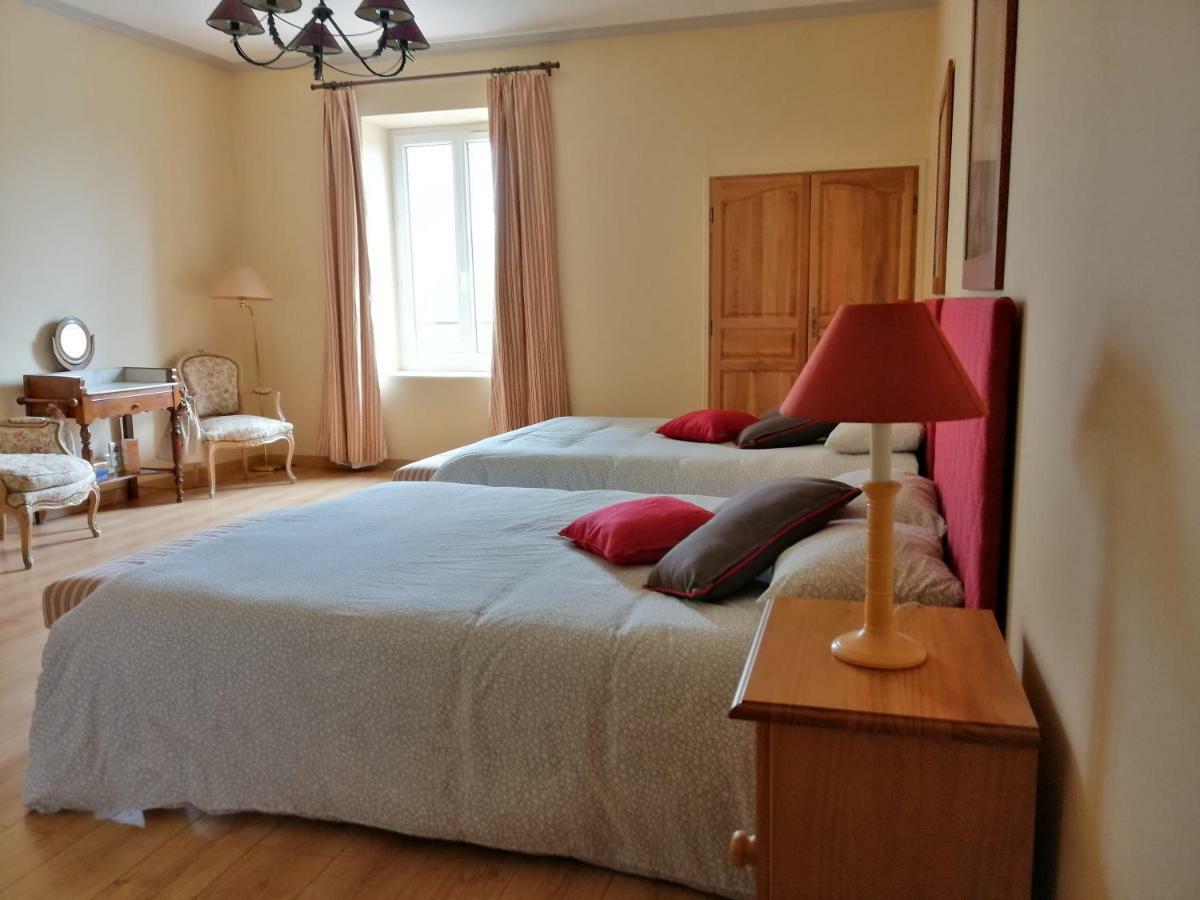 Chambres D'Hotes Le Cedre Bleu Saint-Lattier Екстериор снимка